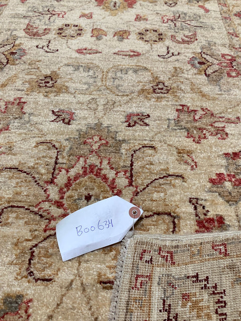 Hand-Knotted Sultanabad Vegetable-Dyed Wool Rug, 2' 8" x 9' 7" (K)