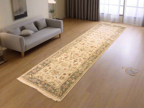 Sultanabad 100% wool Hand Made Rug - size 2' 7" x 10' 1" (P)