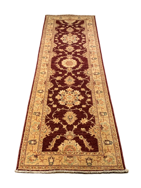 Hand-Knotted Sultanabad Vegetable-Dyed Wool Rug, 2' 5" x 8" (K)
