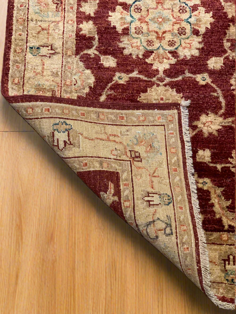 Hand-Knotted Sultanabad Vegetable-Dyed Wool Rug, 2' 5" x 8" (K)
