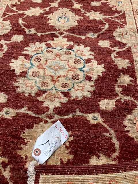 Hand-Knotted Sultanabad Vegetable-Dyed Wool Rug, 2' 5" x 8" (K)