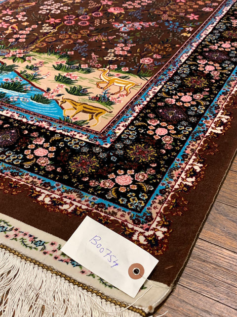 Exquisite 100% Silk Persian Design Rug – Elegant and Luxurious, size 2' 6" x 4"  (H)