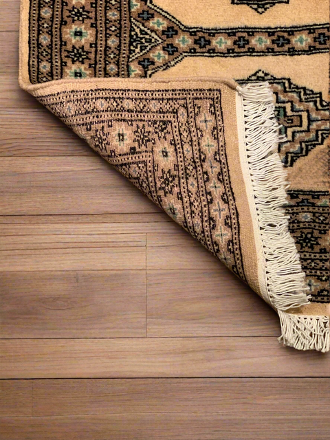 Hand-Knotted Pakistani Bokhara Rug – 100% Wool, 2' 1" x 3' 1"  (M)