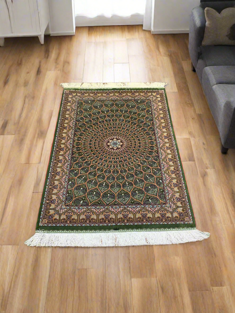 Exquisite 100% Silk Persian Isphahan Rug – Elegant and Luxurious, size 2' 6"x 4"