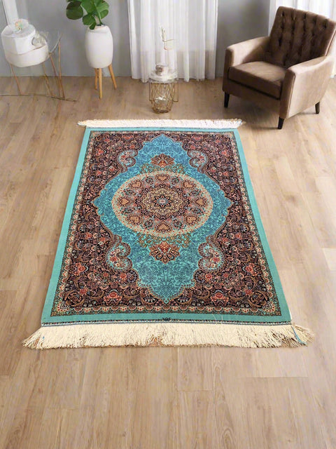 Exquisite 100% Silk Tabriz Rug – Elegant and Luxurious, size 2' 6"x 4"