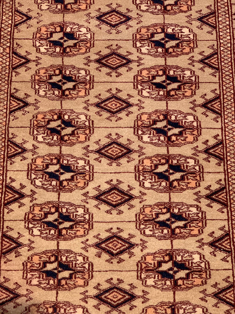 Hand-Knotted Pakistani Bokhara Rug – 100% Wool, 2' 7" x 4' 2"  (M)