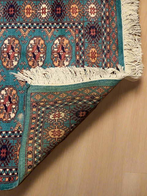 Hand-Knotted Pakistani Bokhara Rug – 100% Wool, 2' 8"x 4' 2" (M)