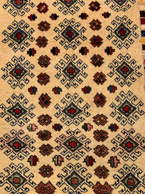 Hand-Knotted Sultanabad Vegetable-Dyed Wool Rug, 2' 7" x 4"  (K)