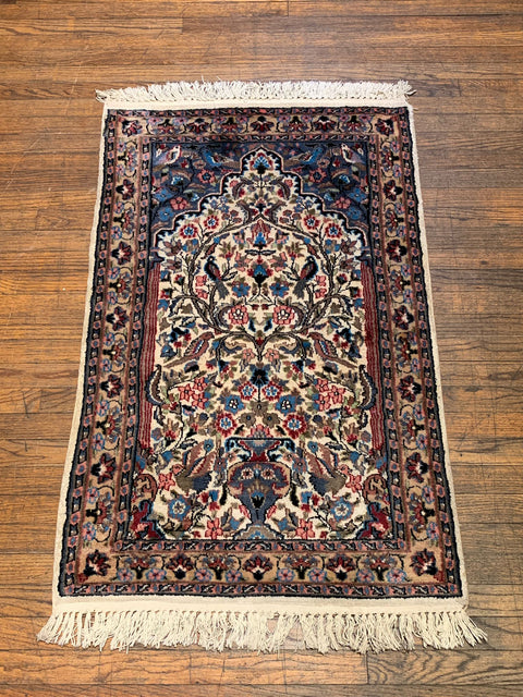 Hand-Knotted Pakistan Kashmiri Silk Wool Blend Rug, size 2' 7" x 4" (E)