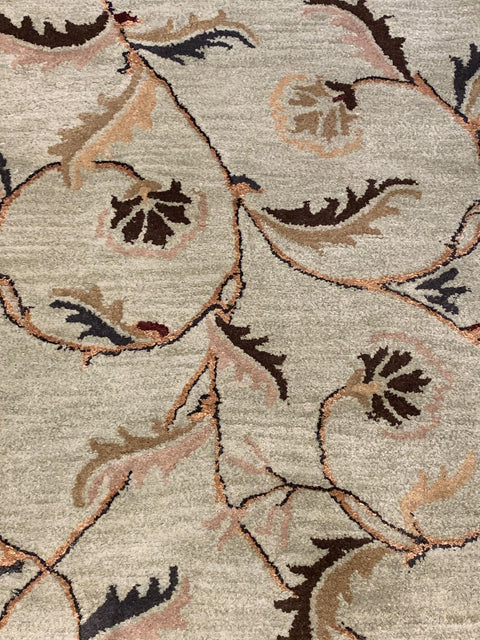 Persian-Inspired. Modern Defined. Turkish Made Rug, 2' 5" x 7' 9" (O)