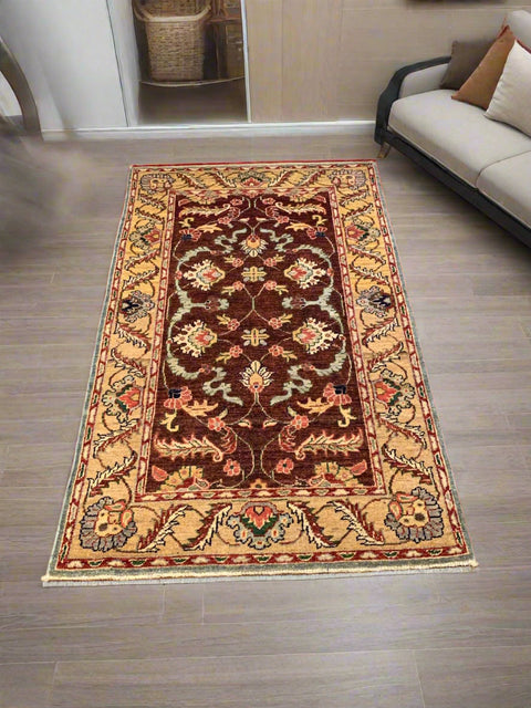 Hand-Knotted Sultanabad Vegetable-Dyed Wool Rug, 2' 8" x 4' 10" (K)