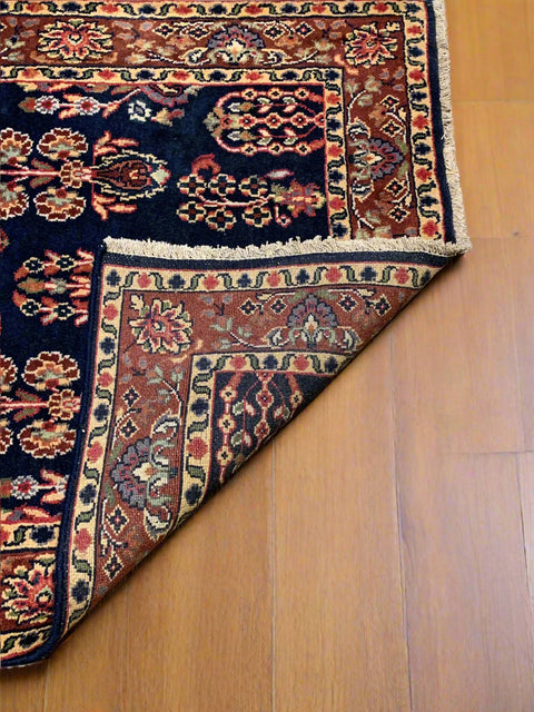 Sultanabad 100% wool Hand Made Rug 2' 10" x 4' 11" (P)