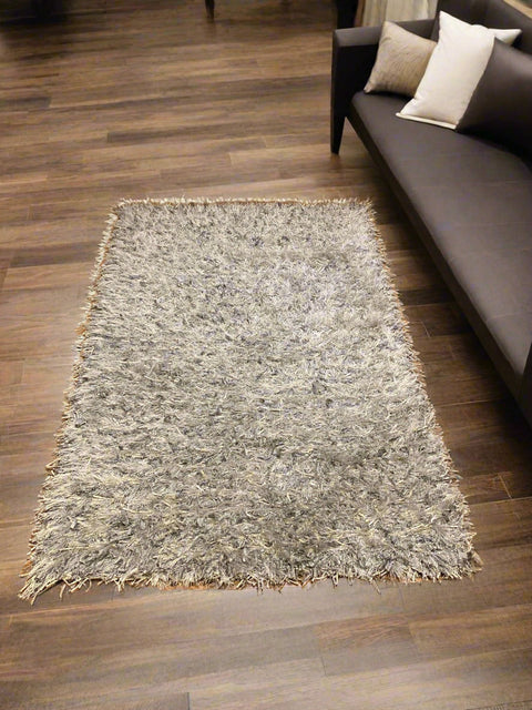 Modern Defined Shag. Turkish Made Rug, 2' 10" x 4' 9"