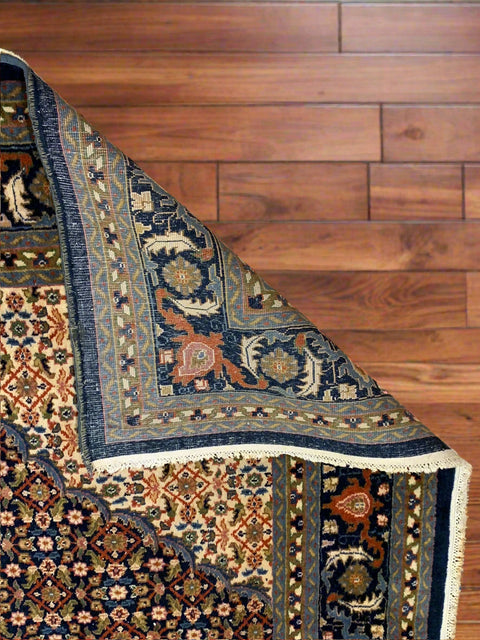 Exquisite 100% Silk Persian Design Rug – Elegant and Luxurious, 8' x 10' (H)