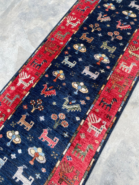 Hand-Knotted Sultanabad Vegetable-Dyed Wool Rug 2' 8" x 11' 5"
