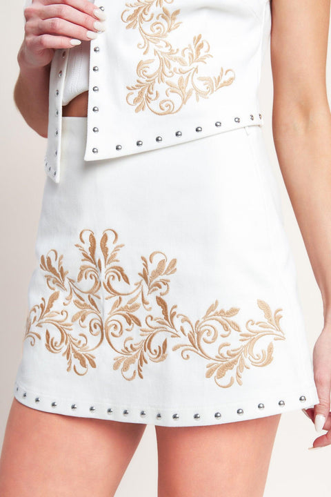 ALL EYES ON YOU WOVEN SKORT