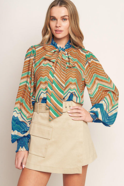 PICKING DAISIES WOVEN TOP