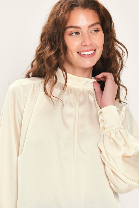 CREAM REFINED HIGH-NECK BLOUSON-SLEEVE TOP