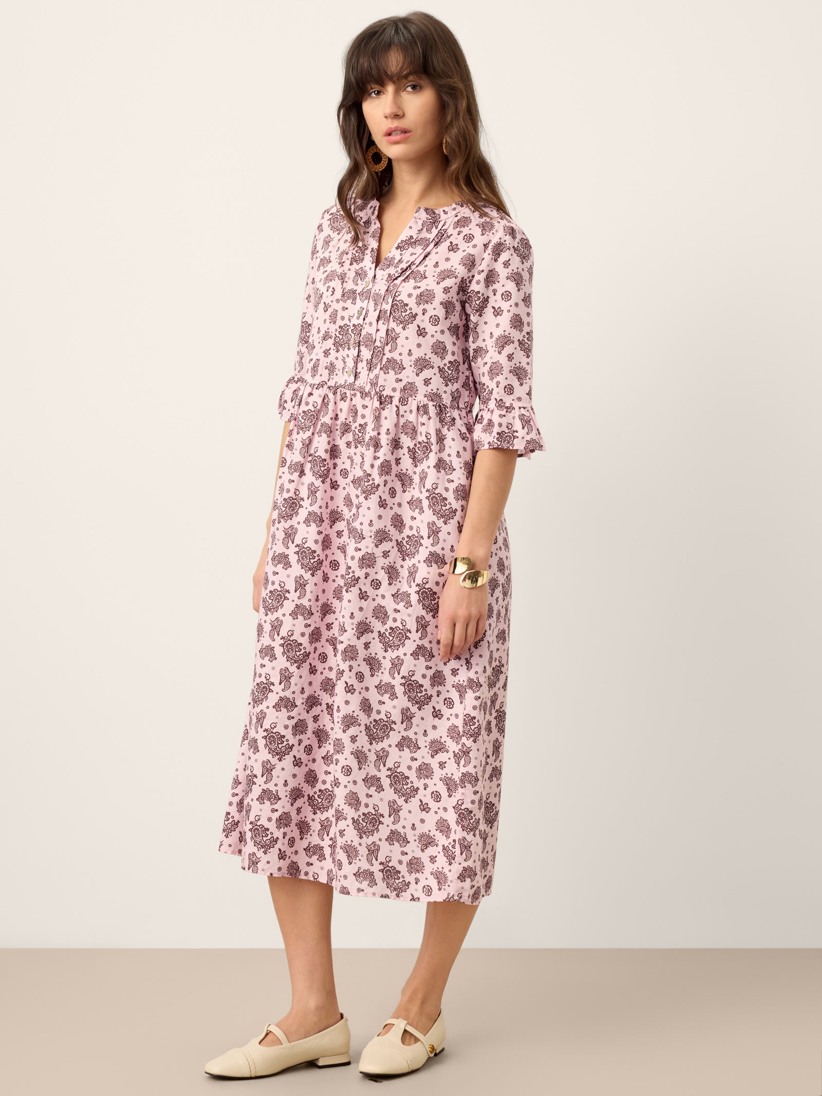 Linen Paisley Pintucked Ruffle-Cuff Maxi Dress MAELYN