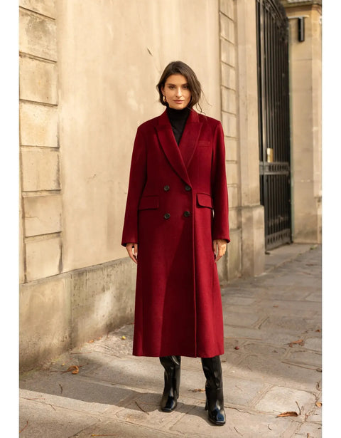 Long Coat with A Straight and Structured Cut with Shoulder Pads