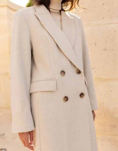 Long Coat with A Straight and Structured Cut with Shoulder Pads