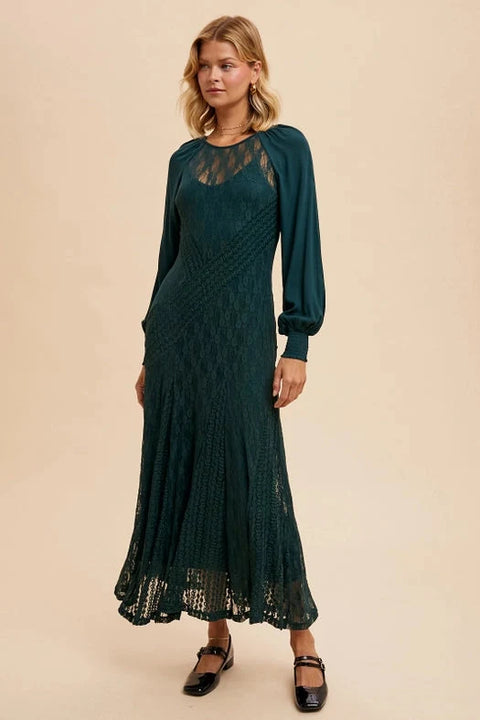 Raglan Vintage Lace Paneled Dress in Evergreen