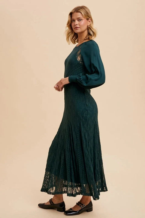 Raglan Vintage Lace Paneled Dress in Evergreen