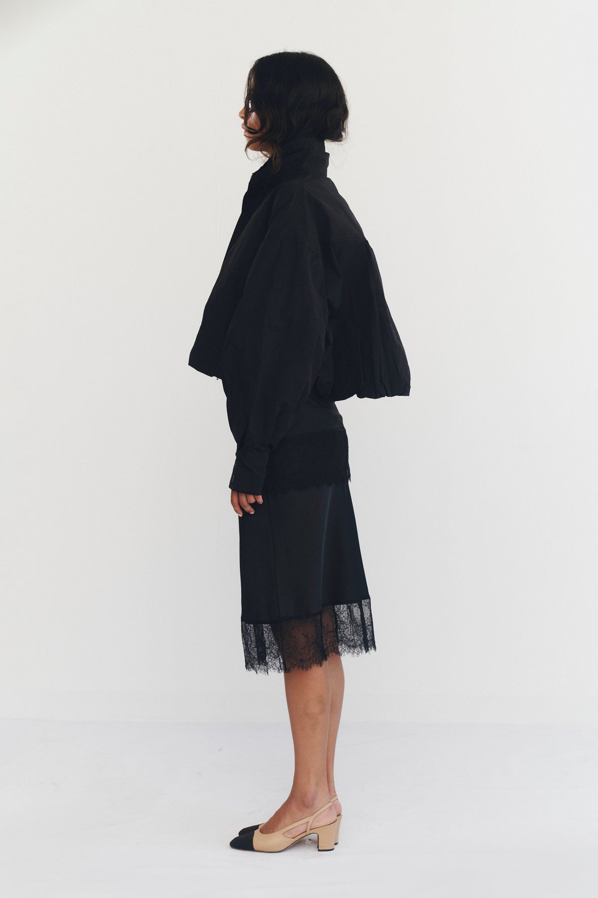 Amaryllis Cropped Jacket In Black