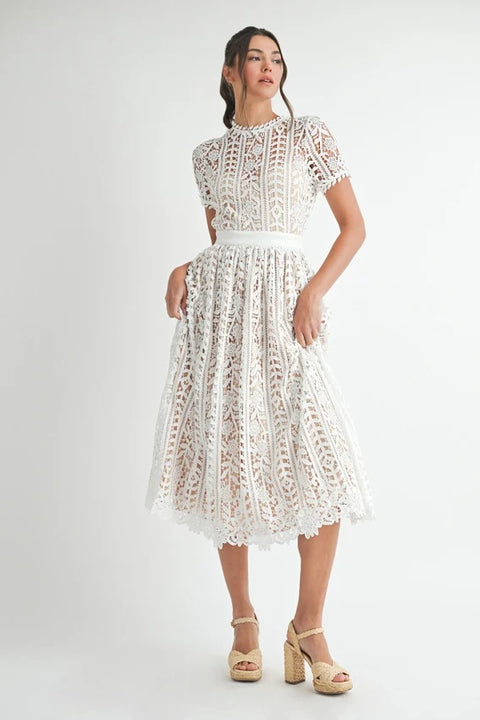 Elegant Short Sleeve Lace Midi Dress in White