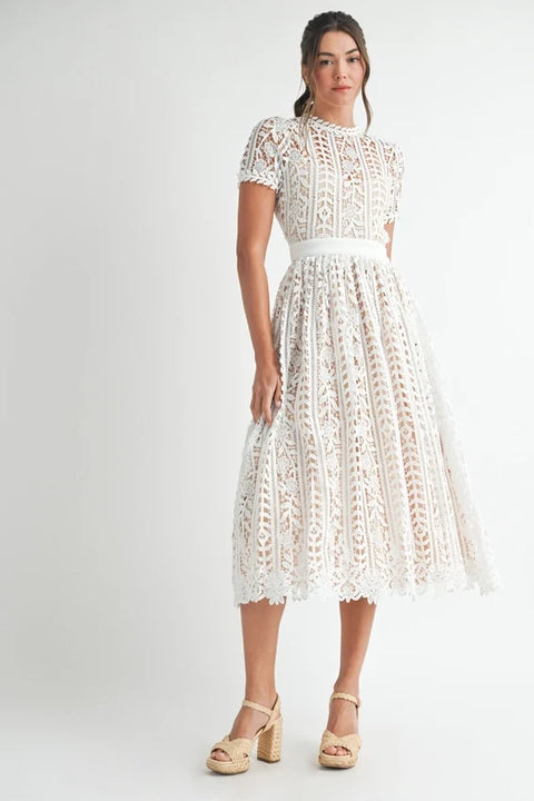Elegant Short Sleeve Lace Midi Dress in White