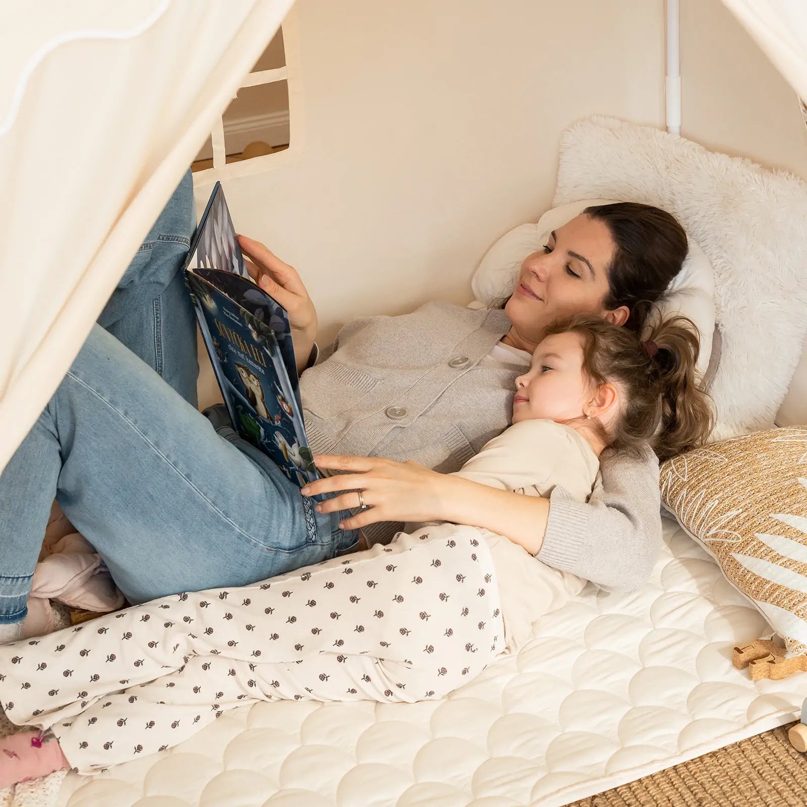 Tiny Land® Kids Tent – Large Cozy Tent with Star Lights