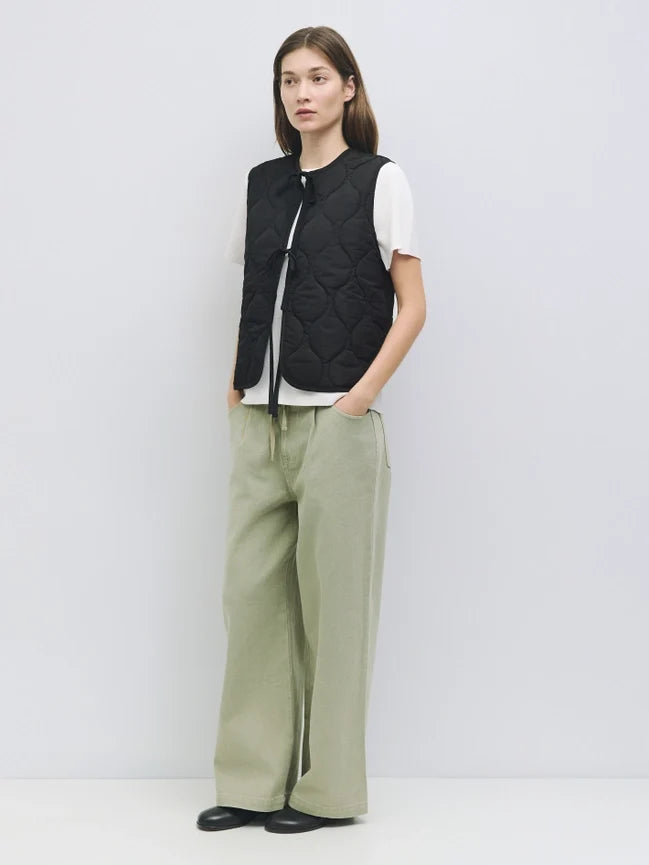 The Astrid Vest | Front Tie Puffer Vest BLACK