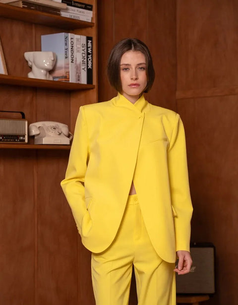 Timeless Structured Jacket with Fold-Down Officer Collar