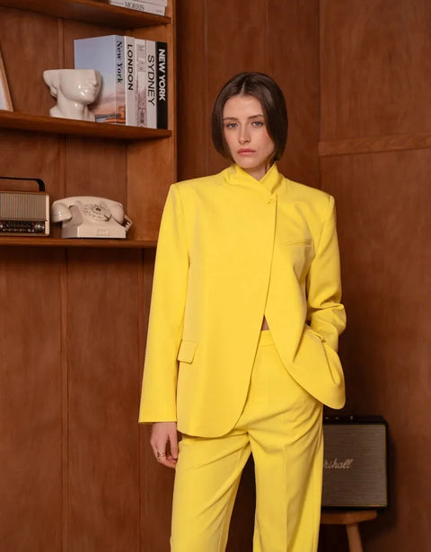 Timeless Structured Jacket with Fold-Down Officer Collar