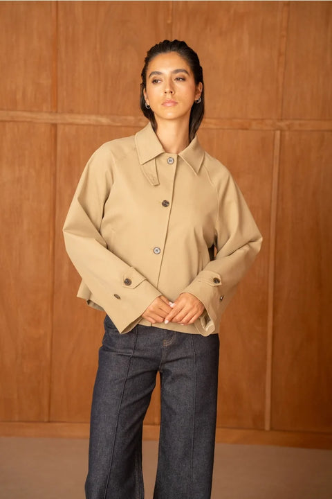 Utility Short Jacket with Lapels That Can Be Turned Up Into A Stand-Up Collar