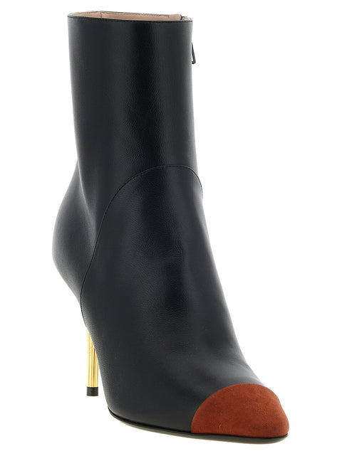 Valentino Garavani Sinead Ankle Boots In Black
