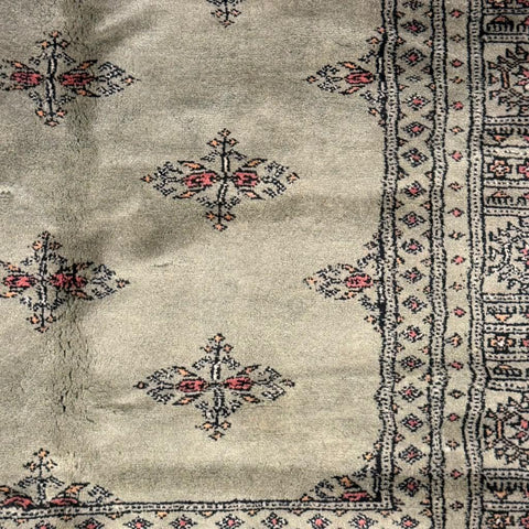 Hand-Knotted Pakistani Bokhara Rug – 100% Wool, 3' x 5'