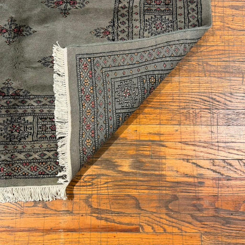 Hand-Knotted Pakistani Bokhara Rug – 100% Wool, 3' x 5'