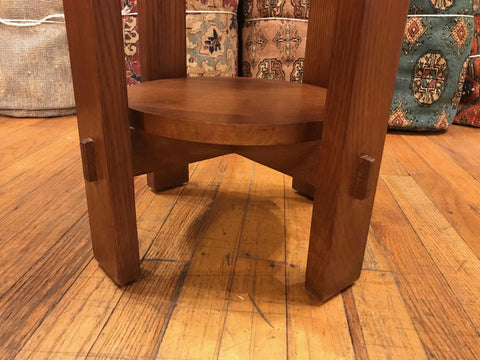 Mission Quarter Sawn White Oak Round End Table