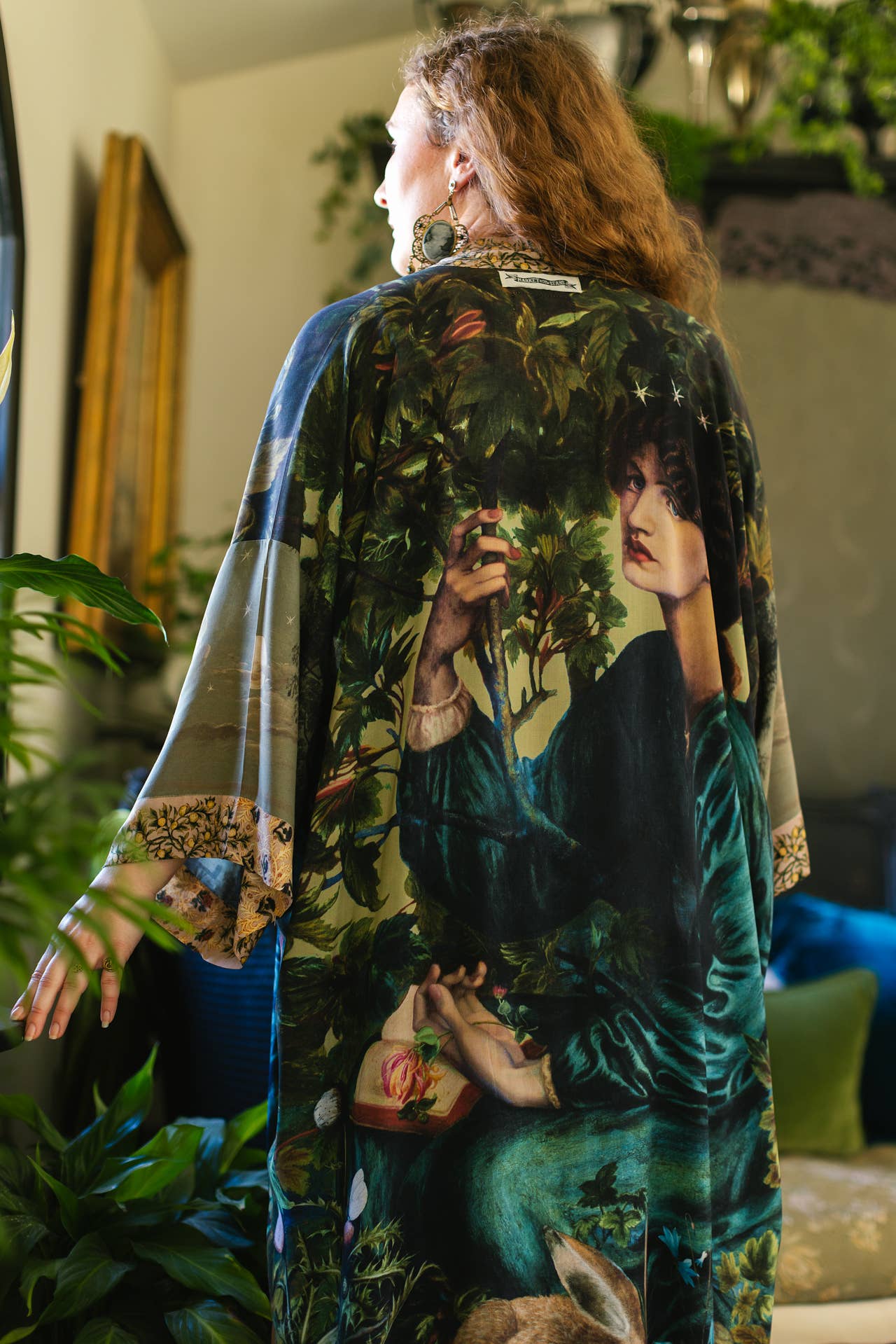 Bella Notte Opera Duster Kimono Robe W/Rabbit & Moon