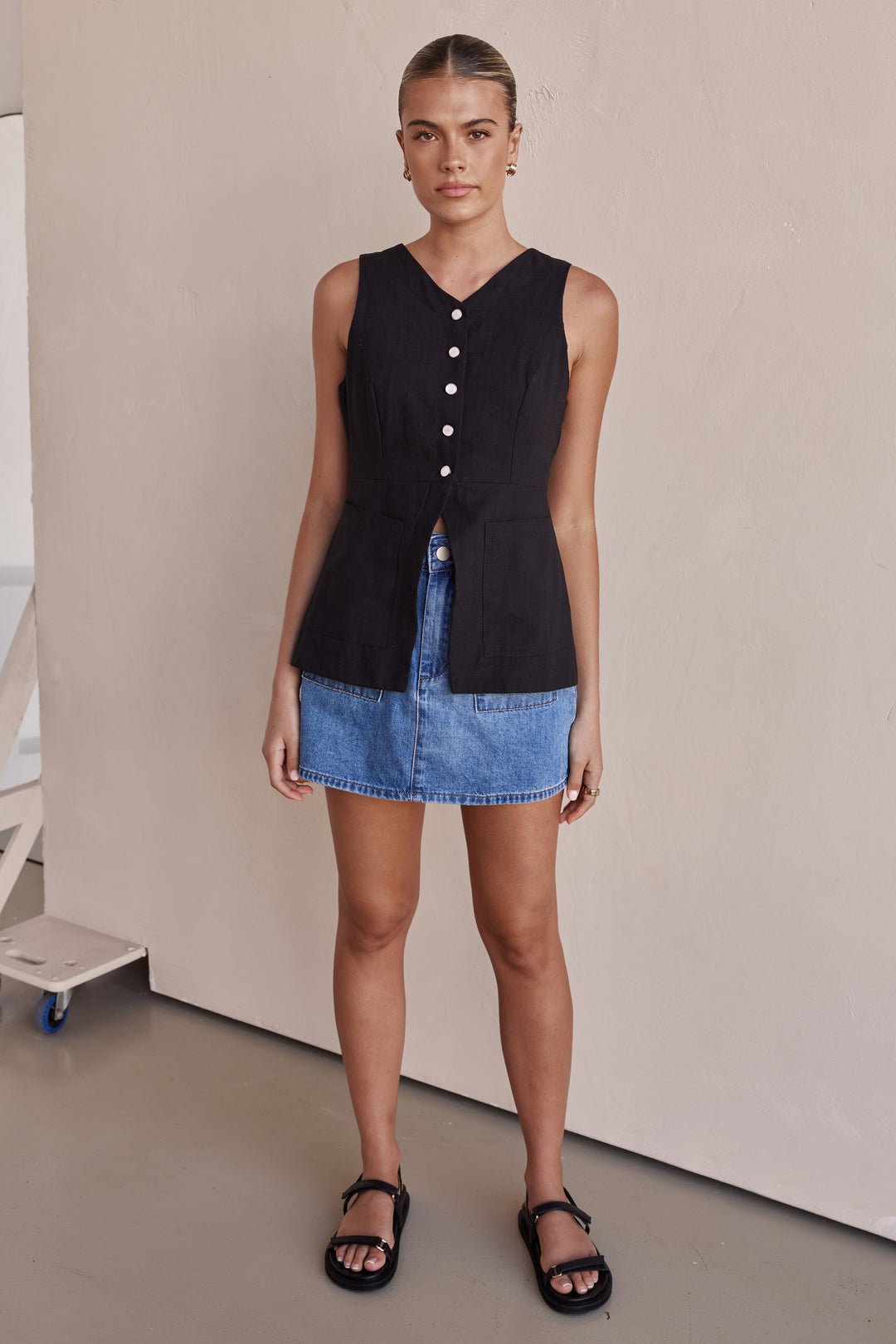 Black Linen Vest
