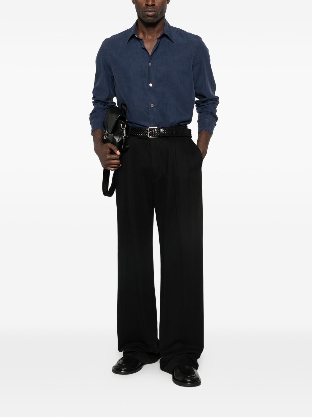 Blue Button-Up Long Sleeve Shirt for Comfort and Breathability