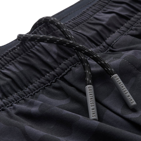 Core Tech 5" Short