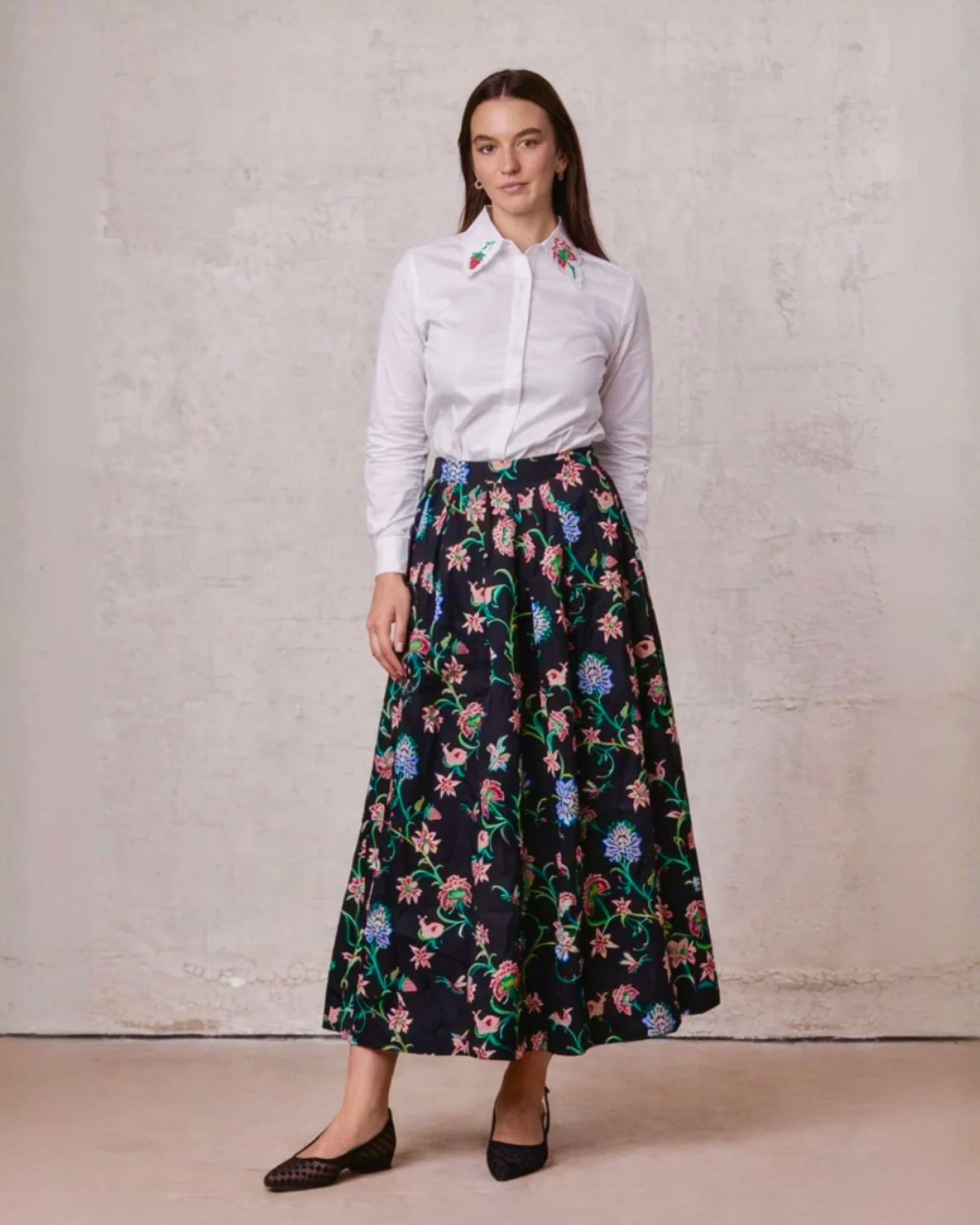 Embroidered Waisted Skirt-Black-0