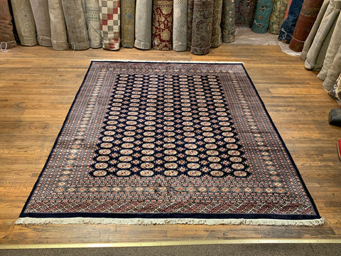 Hand-Knotted Pakistani Bokhara Rug – 100% Wool, size 8' 2" x 10' 3" (M)