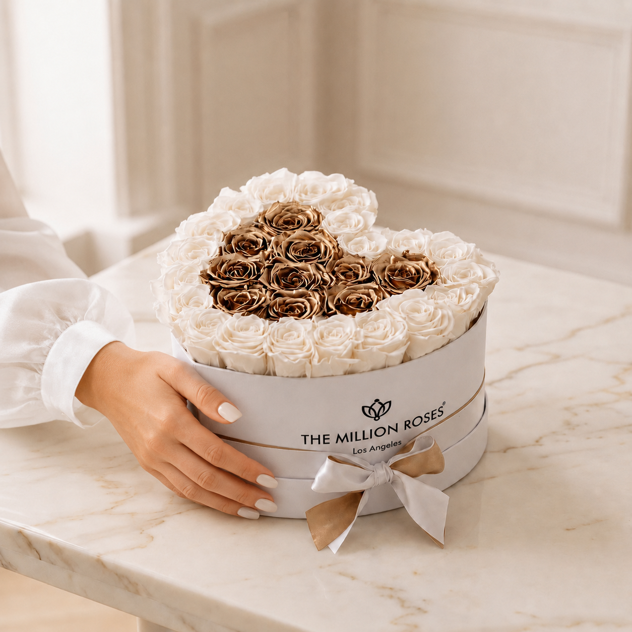 Heart White Box | White & Gold Roses