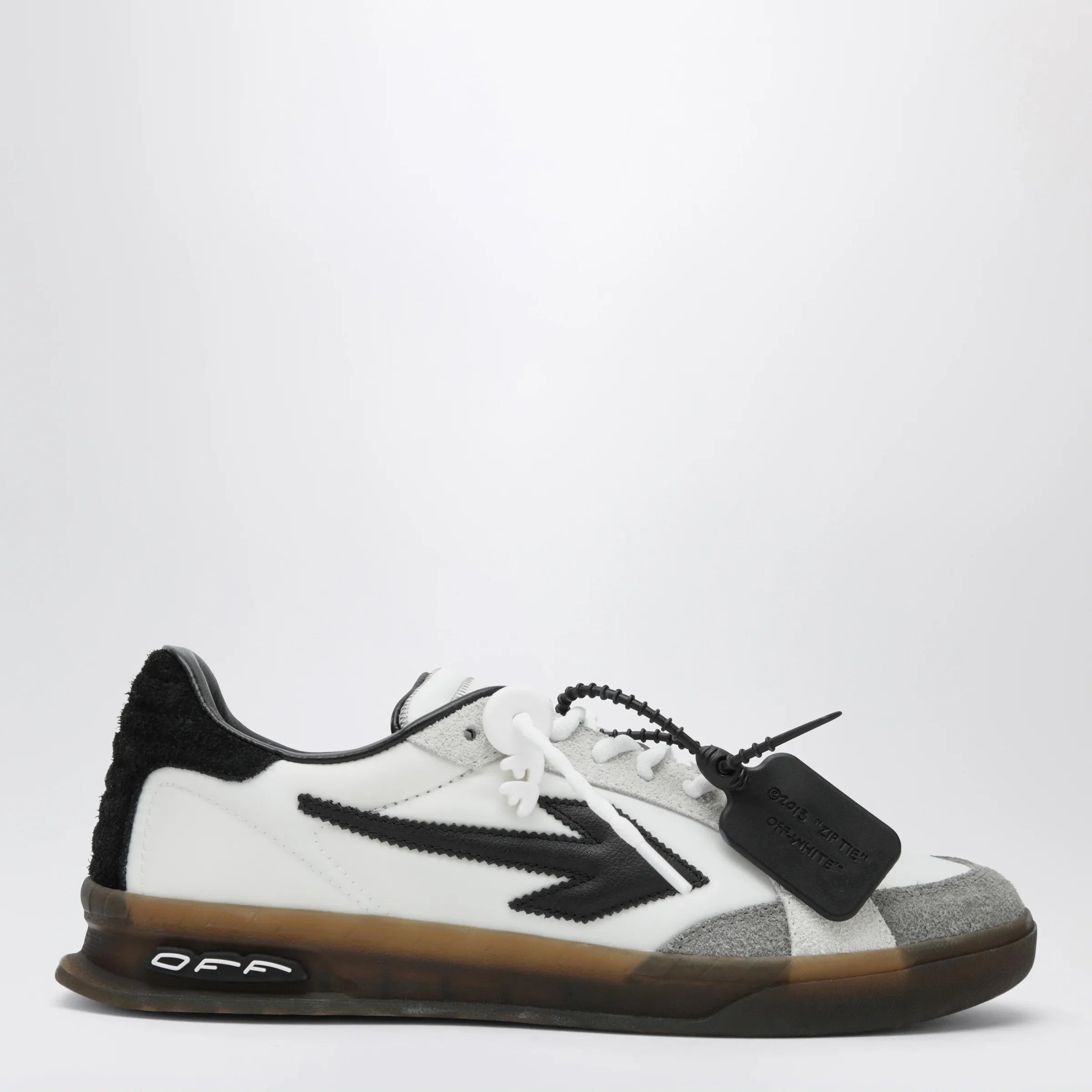 Leather Suede Slim Sneakers for Everyday Comfort