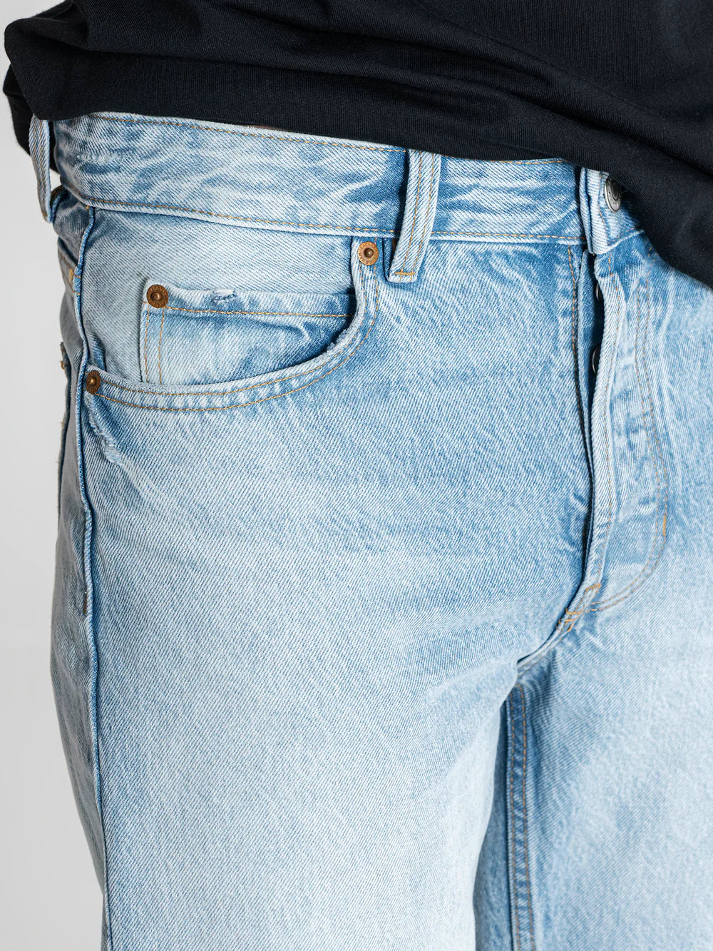 Light Blue Timeless Jeans