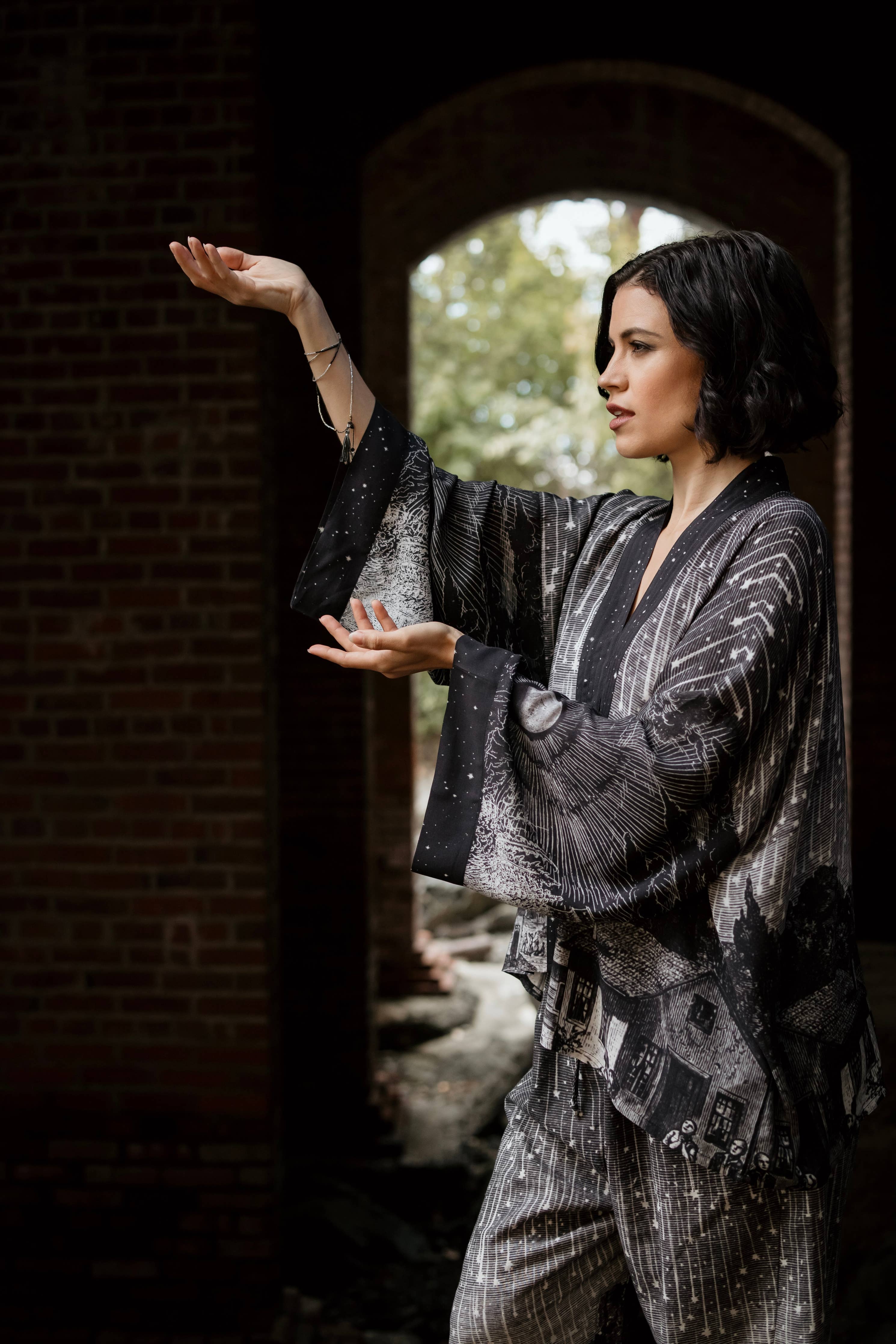 Market of Stars - Stargazer Cropped Bamboo Kimono Cardigan with Falling Stars