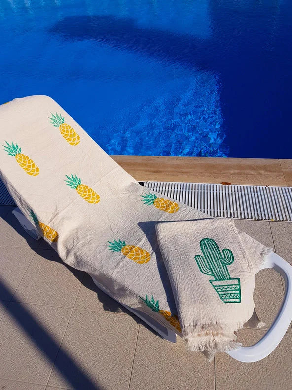 Moa Beach Towel